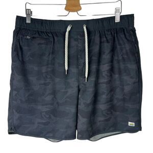 Vuori Mens Sz 2XL Banks Shorts 7" Inseam Unlined Camo V330 Gym Outdoor Logo